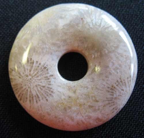 Donut versteinerte Koralle - 3 cm Durchmesser