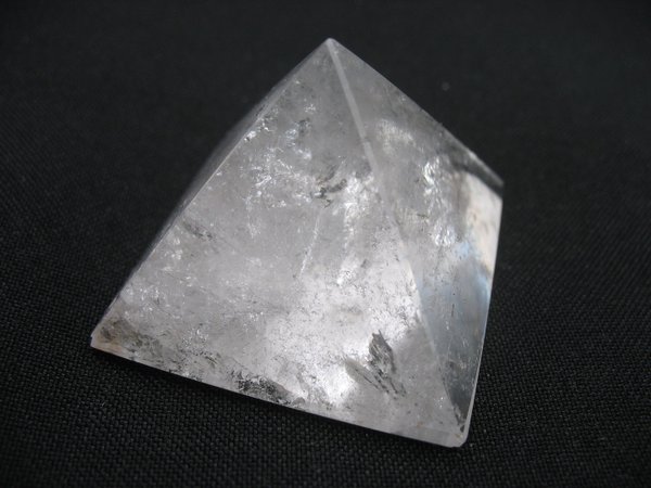 Pyramide aus Bergkristall - Nummer 10