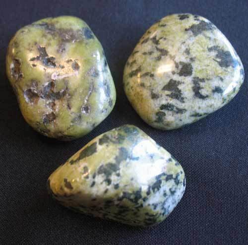 Jade - Nephrit aus Brasilien