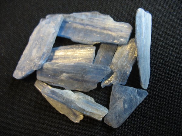 Kyanite - small - 100 g