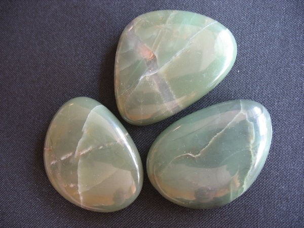 Taschenstein aus Jade - Nephrit