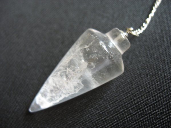 Pendel rund aus Bergkristall