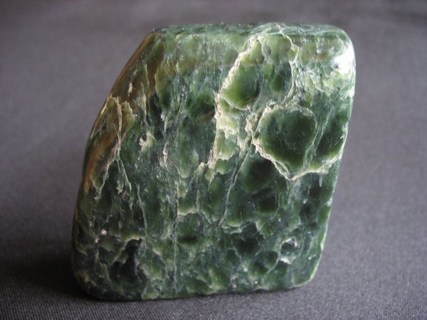 Jade - Nephrit Nummer 9