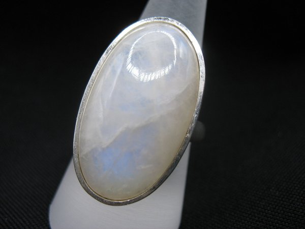 Rainbow Moonstone Ring - Number 4 - Size 19,1 mm